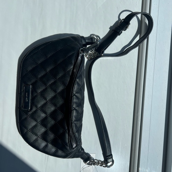 Pouch - Picture 4 of 9